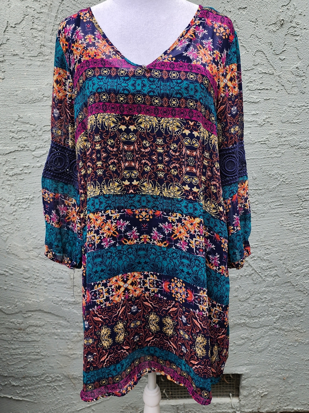 Love Reign Bohemian Floral Geometric Crochet Sleeve V-Neck Tunic Lined Dress [L]